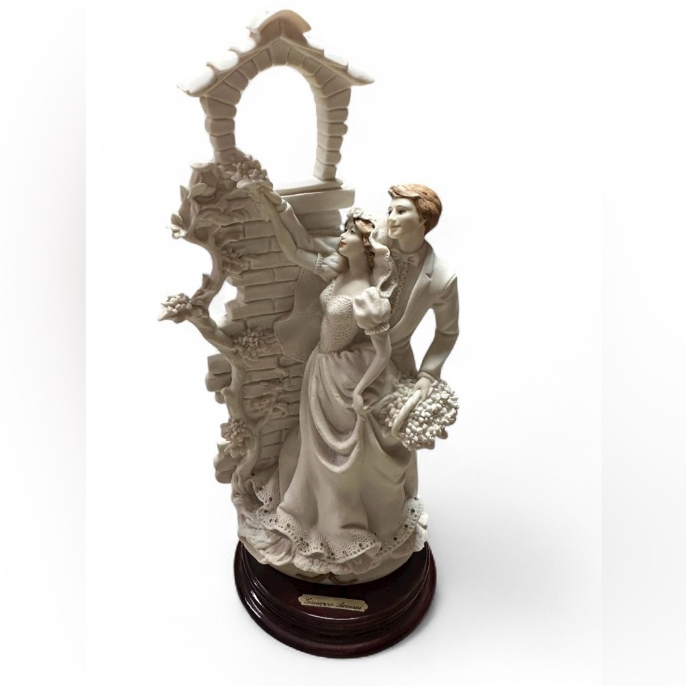 Giuseppe Armani “Love In Bloom” Wedding Sculpture Statue 1992
